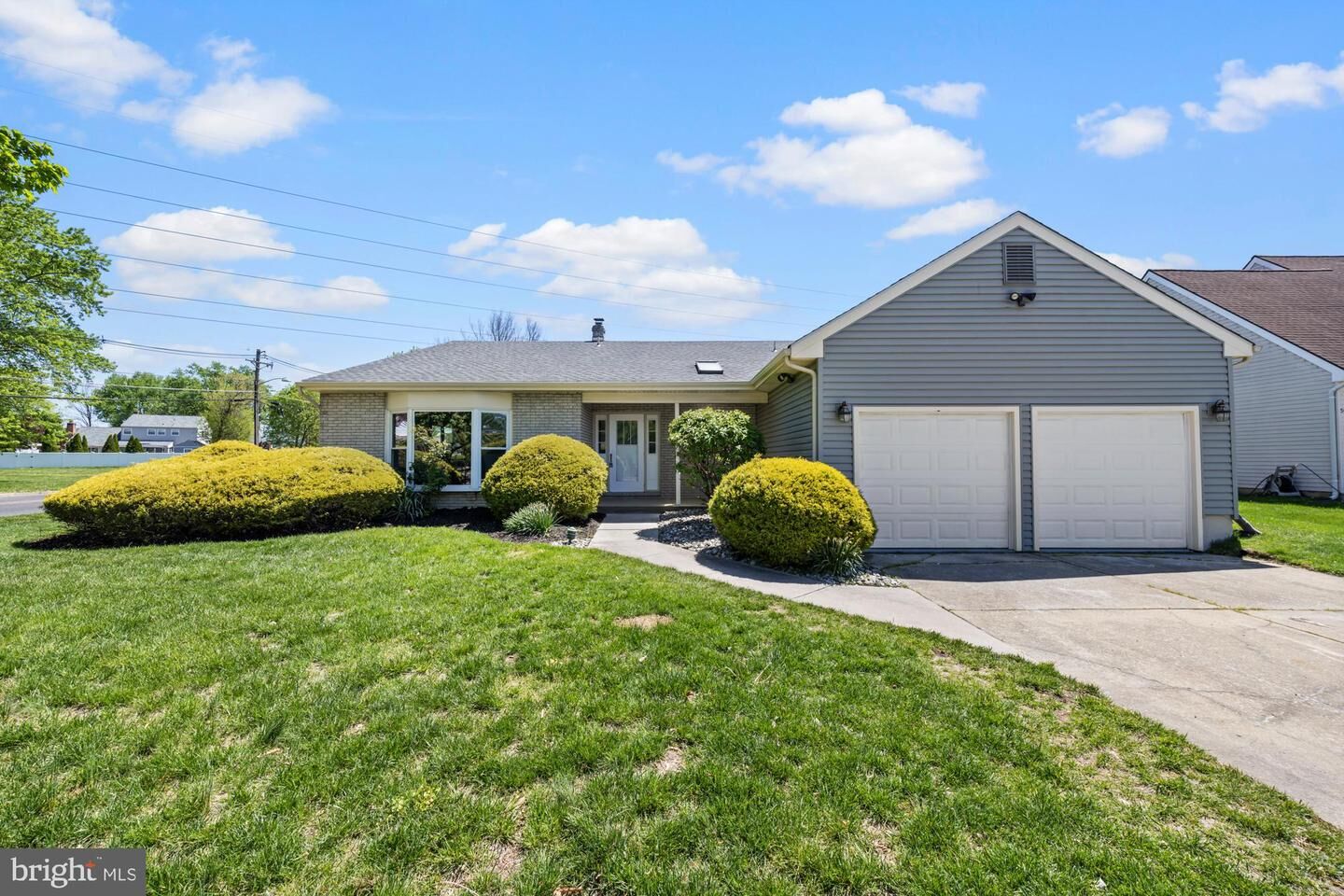 Property Photo:  509 Longstone Drive  NJ 08003 
