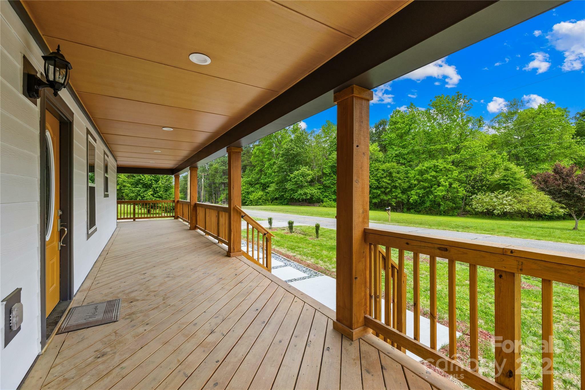 Property Photo: 662 Camp Ferry Road NC 28114