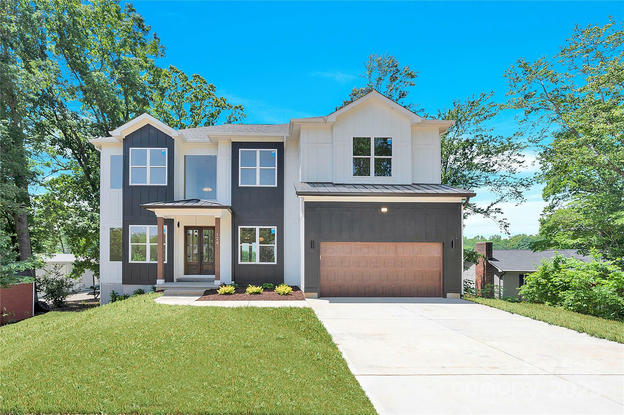 Property Photo: 124 Clipper Lane NC 28117