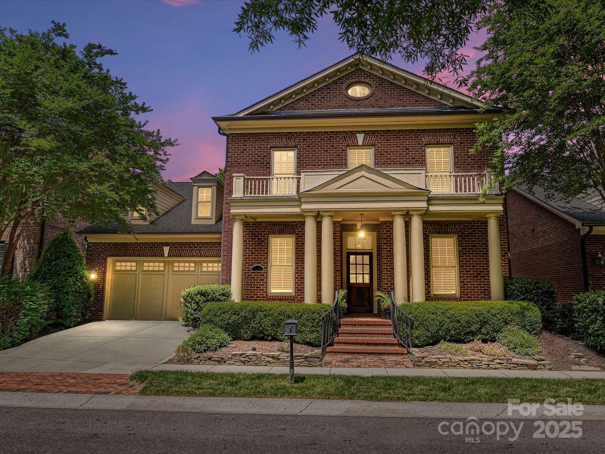 Property Photo:  7011 Conservatory Lane  NC 28210 