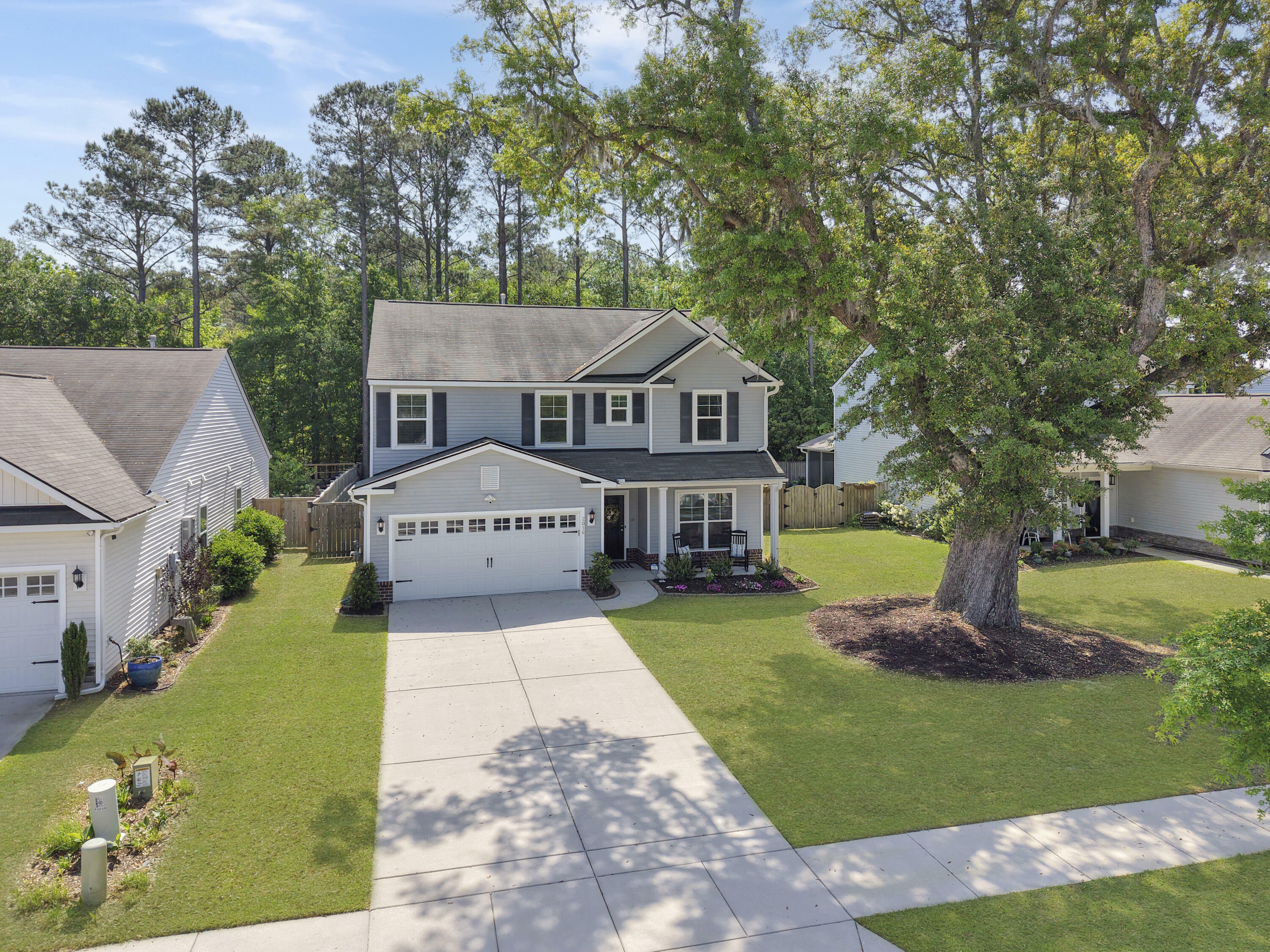 Property Photo: 2016 Elvington Road SC 29455
