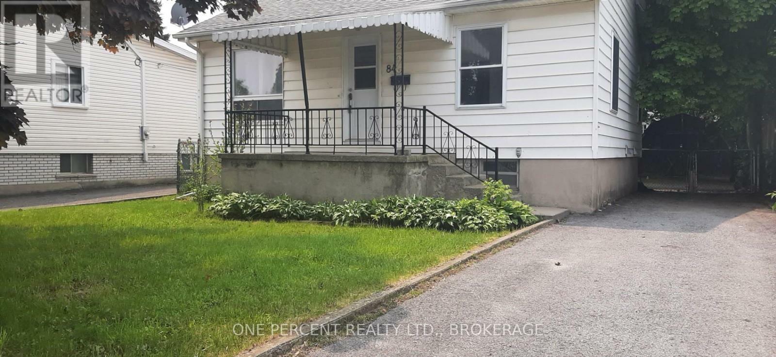 Property Photo: 84 Carleton Street ON K7K 4G1
