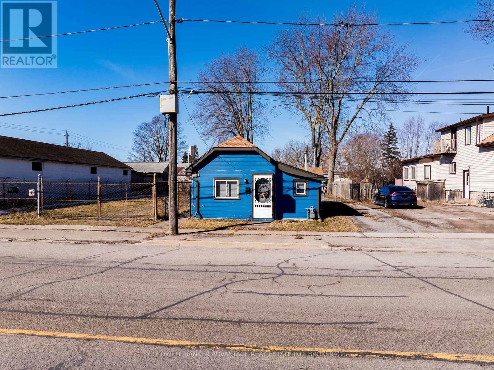 Photo de la propriété: 160 Mellanby Avenue ON L3K 2L8
