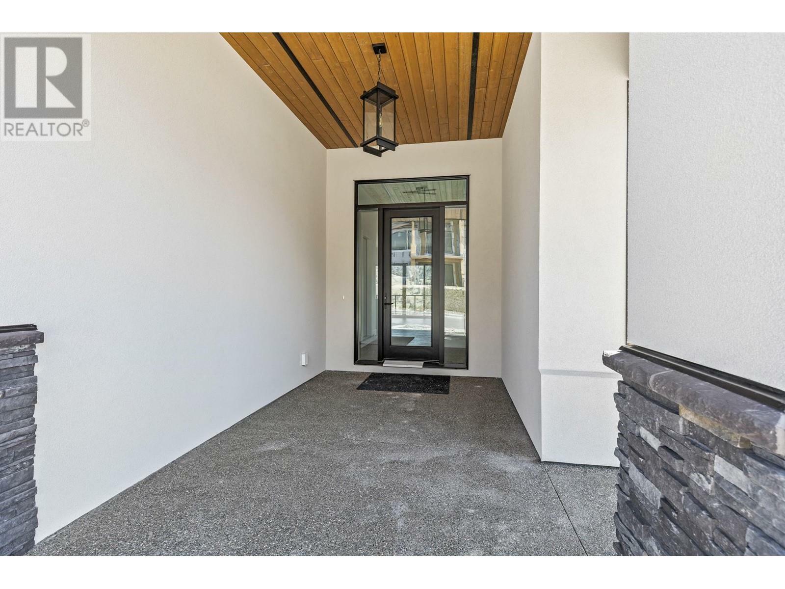 Property Photo: 873 Melrose Street BC V1P 0A8