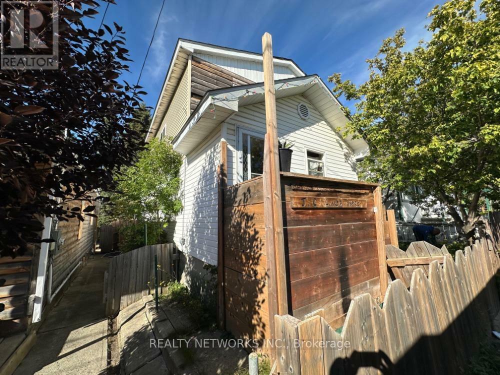 Property Photo: 111 Croatia Avenue ON P0N 1G0