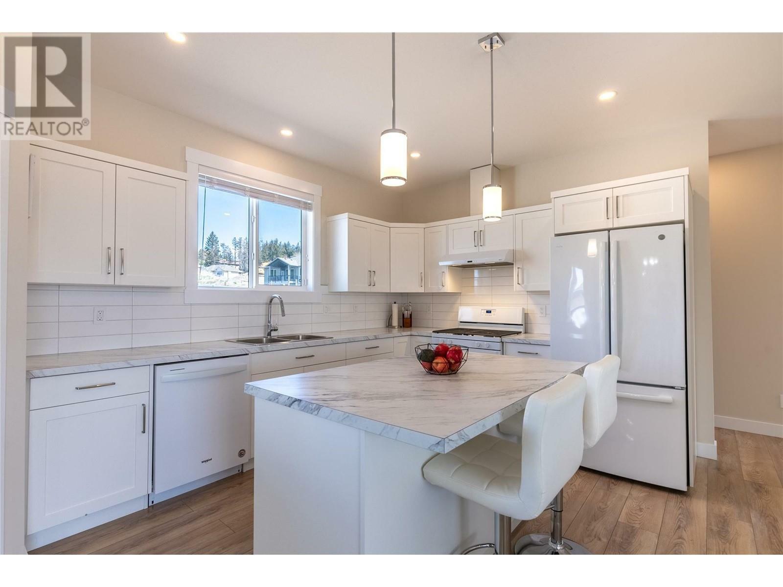 Property Photo: 465 Daladon Drive BC V0K 1W0
