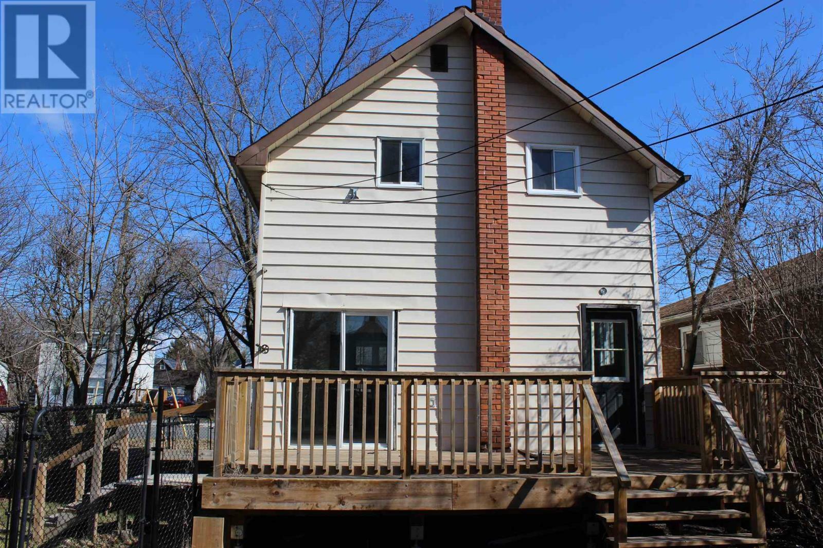 Property Photo: 68 St. Georges Ave ON P6B 1W7