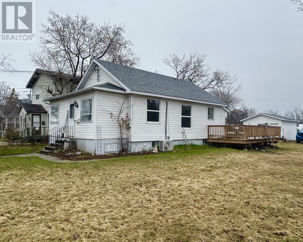 312 Armit Avenue  Fort Frances ON P9A 2H3 photo