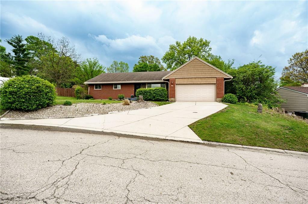 Property Photo: 6064 Willet Way OH 45449