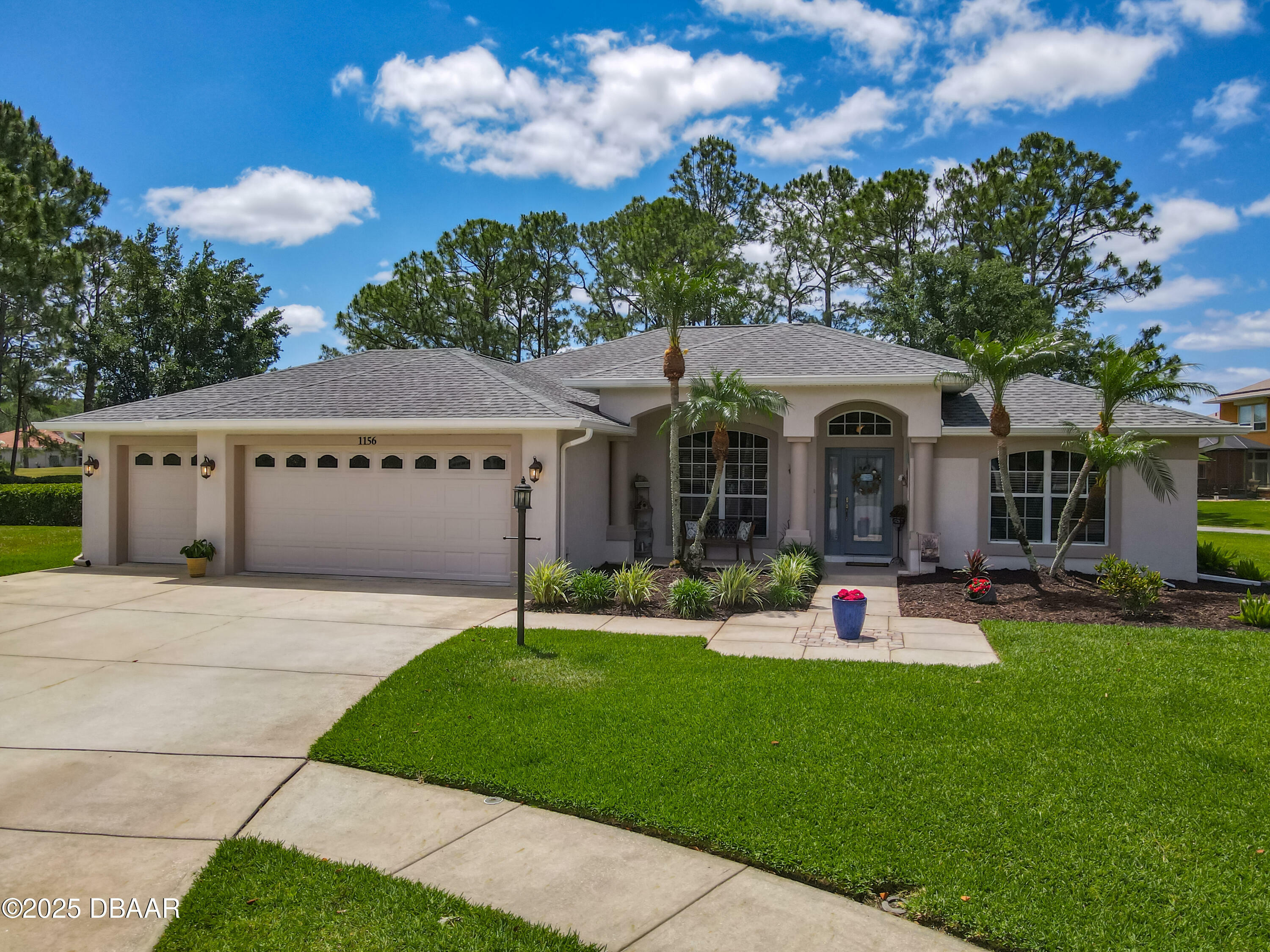 Property Photo: 1156 Rivercrest Court FL 32128