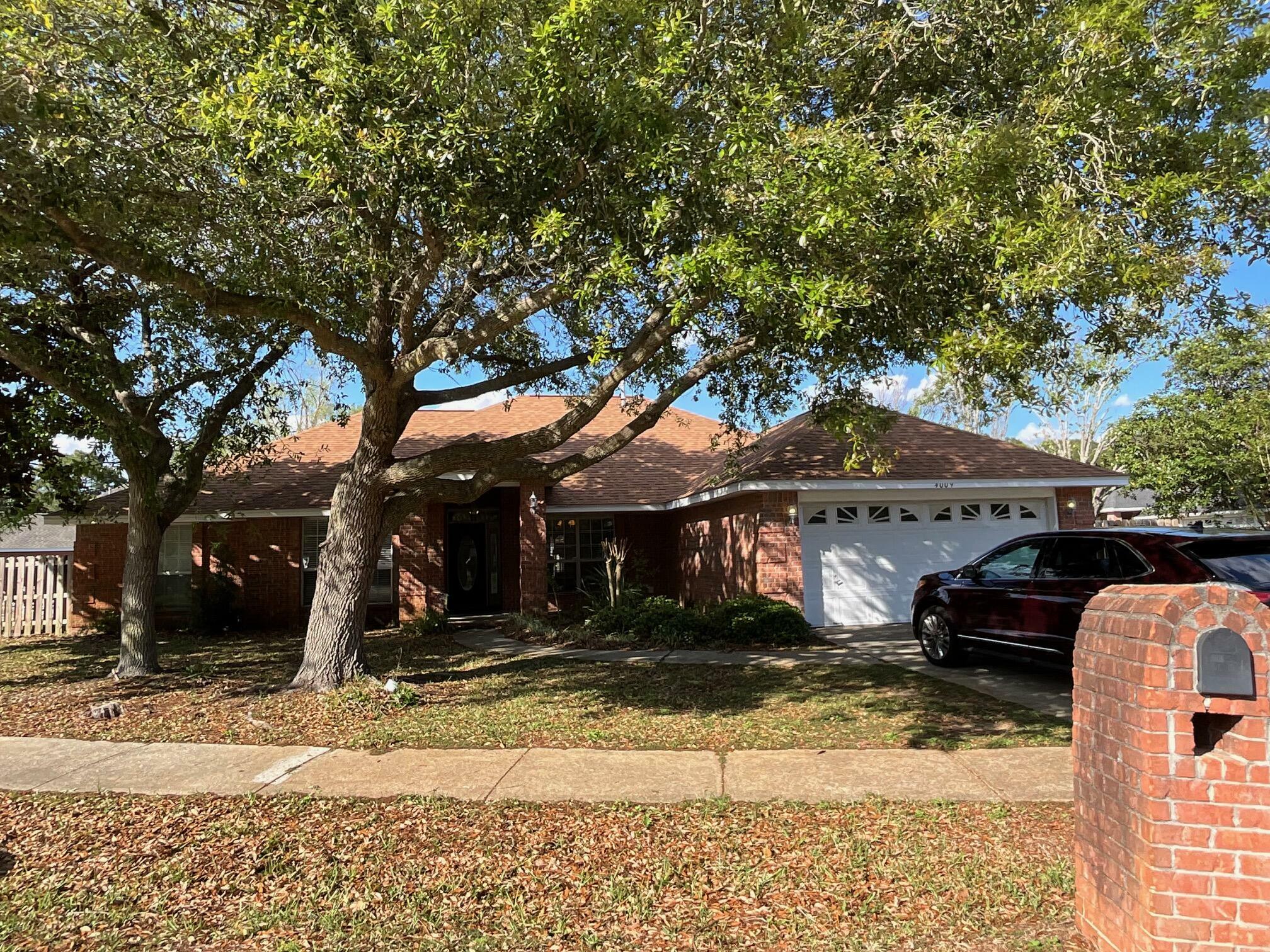 Property Photo: 4009 Lauren Court FL 32541