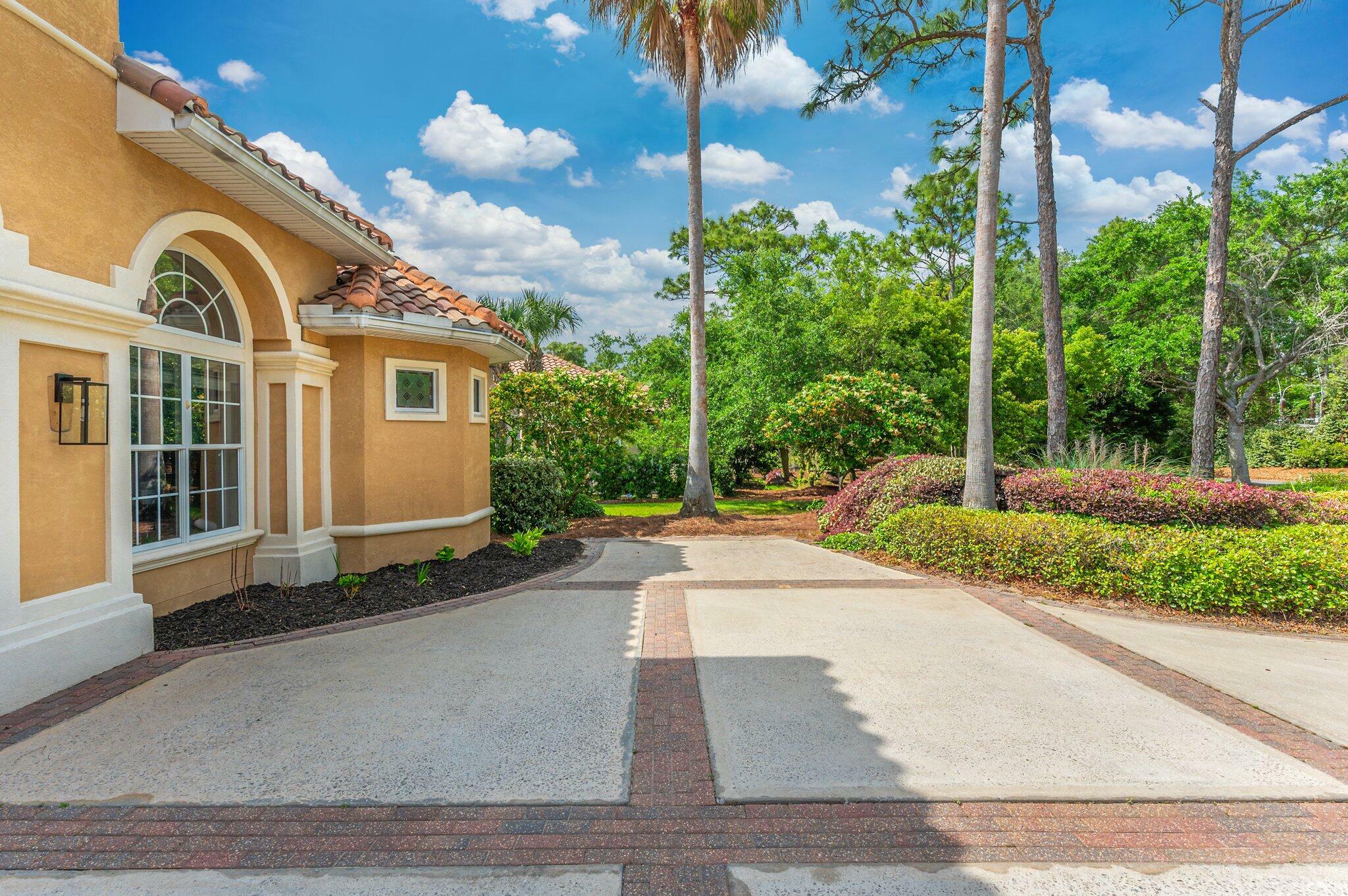 Property Photo: 4594 Nautical Court FL 32541