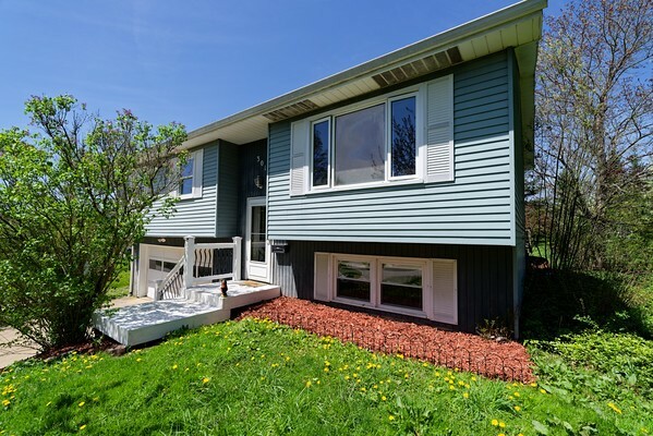 Property Photo: 301 Hillcrest Drive PA 16412