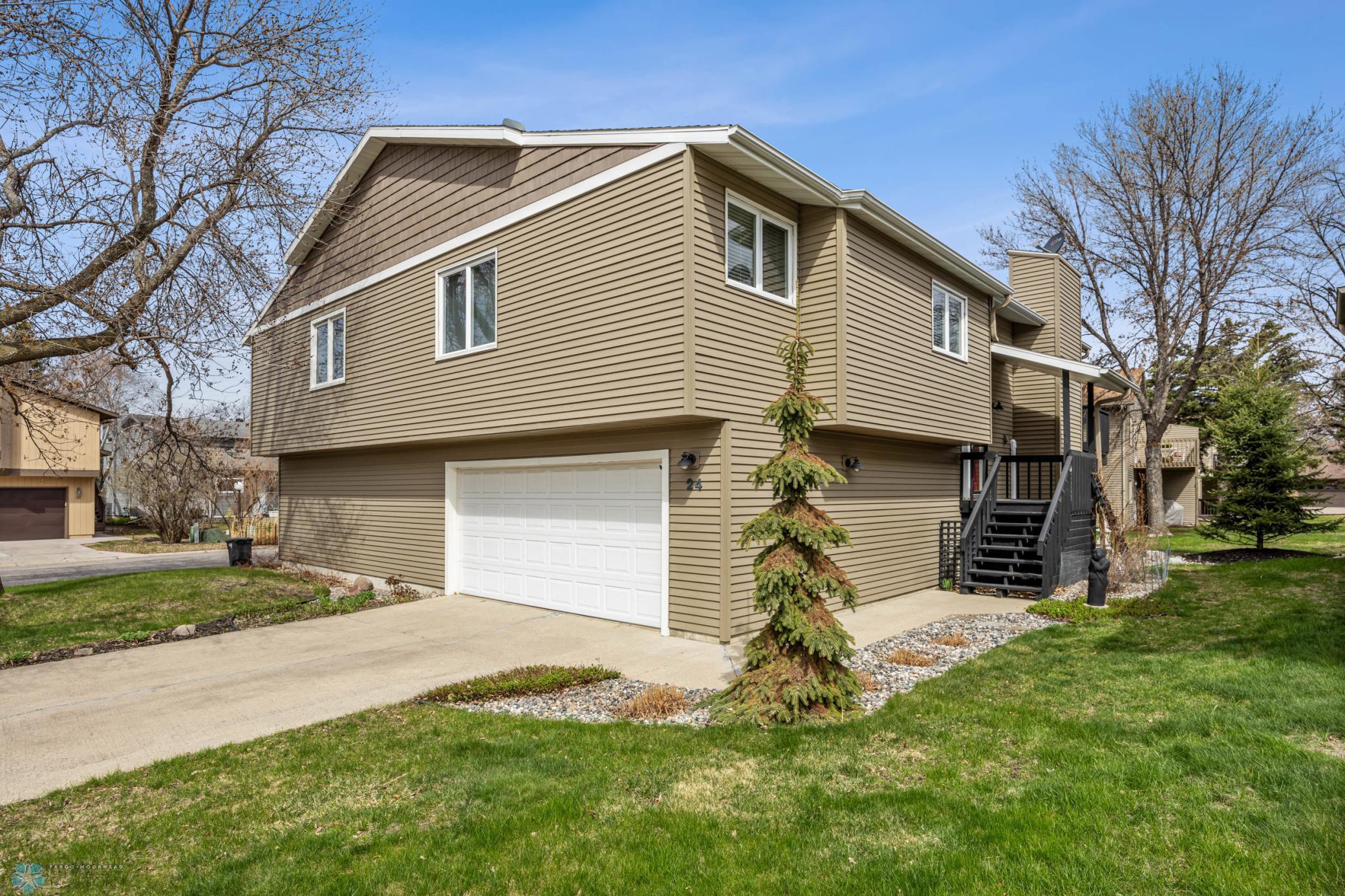 Property Photo:  24 Fremont Drive S  ND 58103 