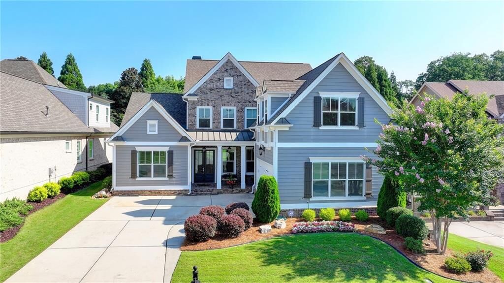 Property Photo: 5741 Autumn Flame Drive GA 30517