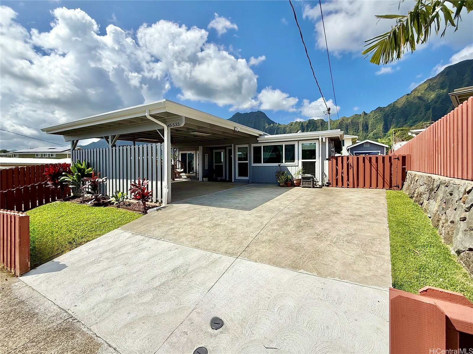 Property Photo: 45-535 Loihi Place HI 96744