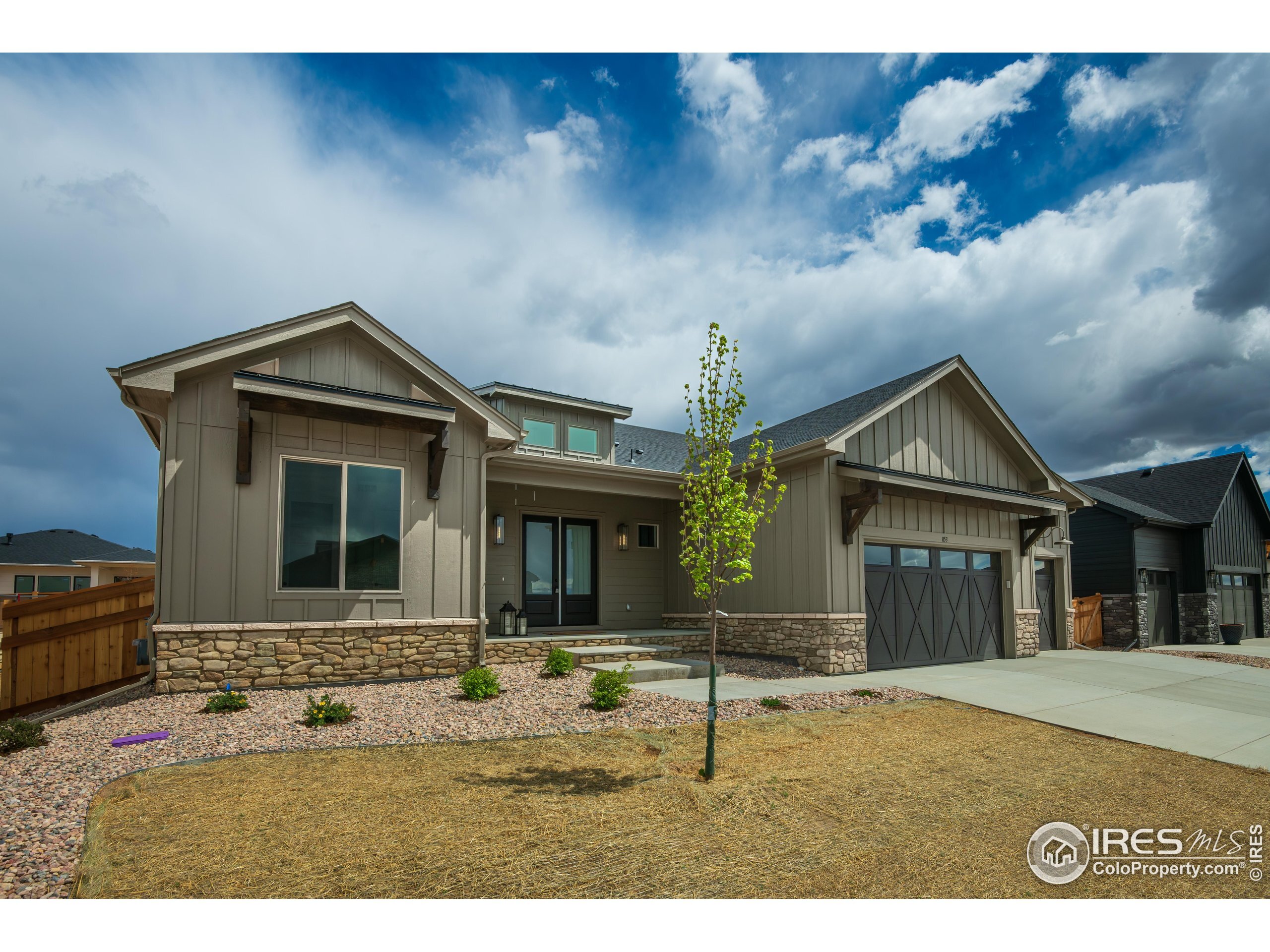 Property Photo: 144 Boxwood Dr CO 80550