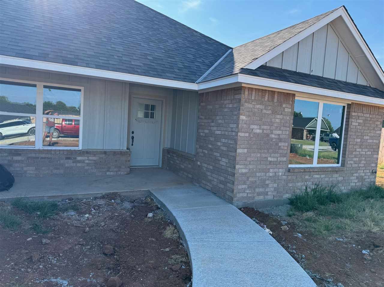 Property Photo: 334 Weaver Way OK 73541