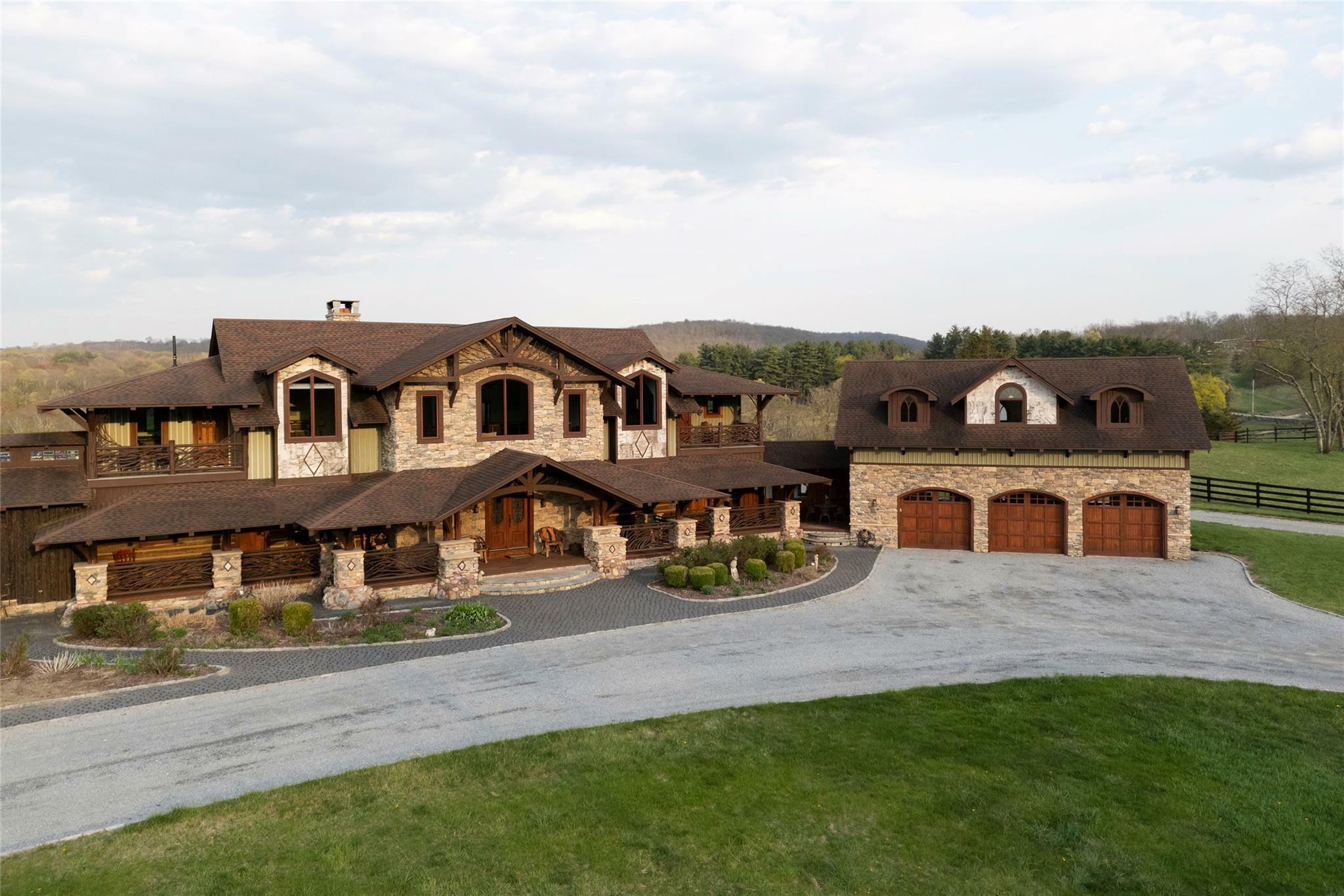 Property Photo:  165 Drake Road  NY 12569 