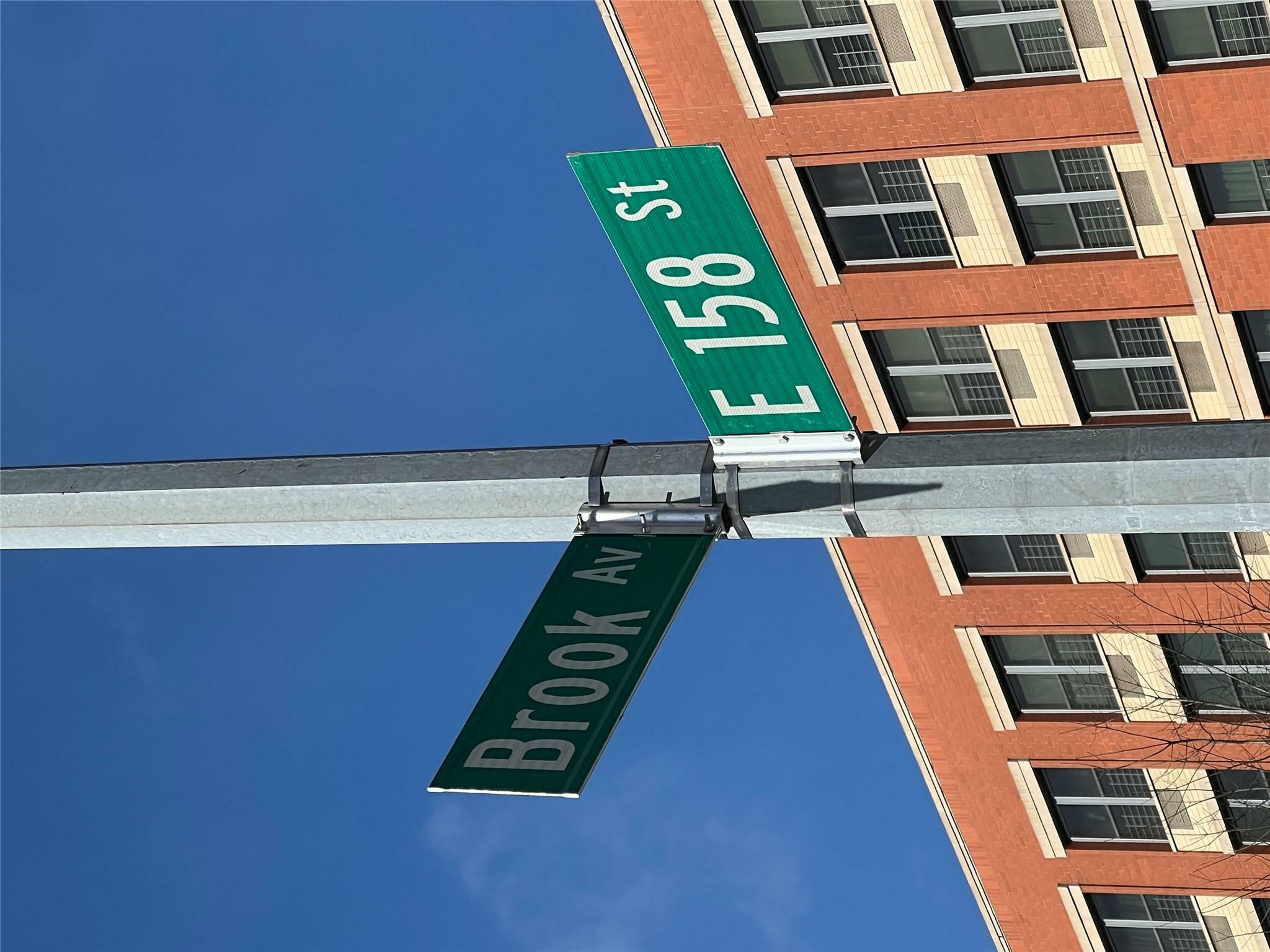 Property Photo: 776 Brook Avenue 33C NY 10451