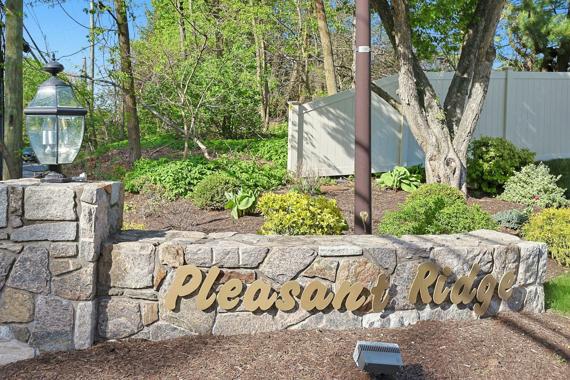 34 Pleasant Ridge Road  Valhalla NY 10595 photo