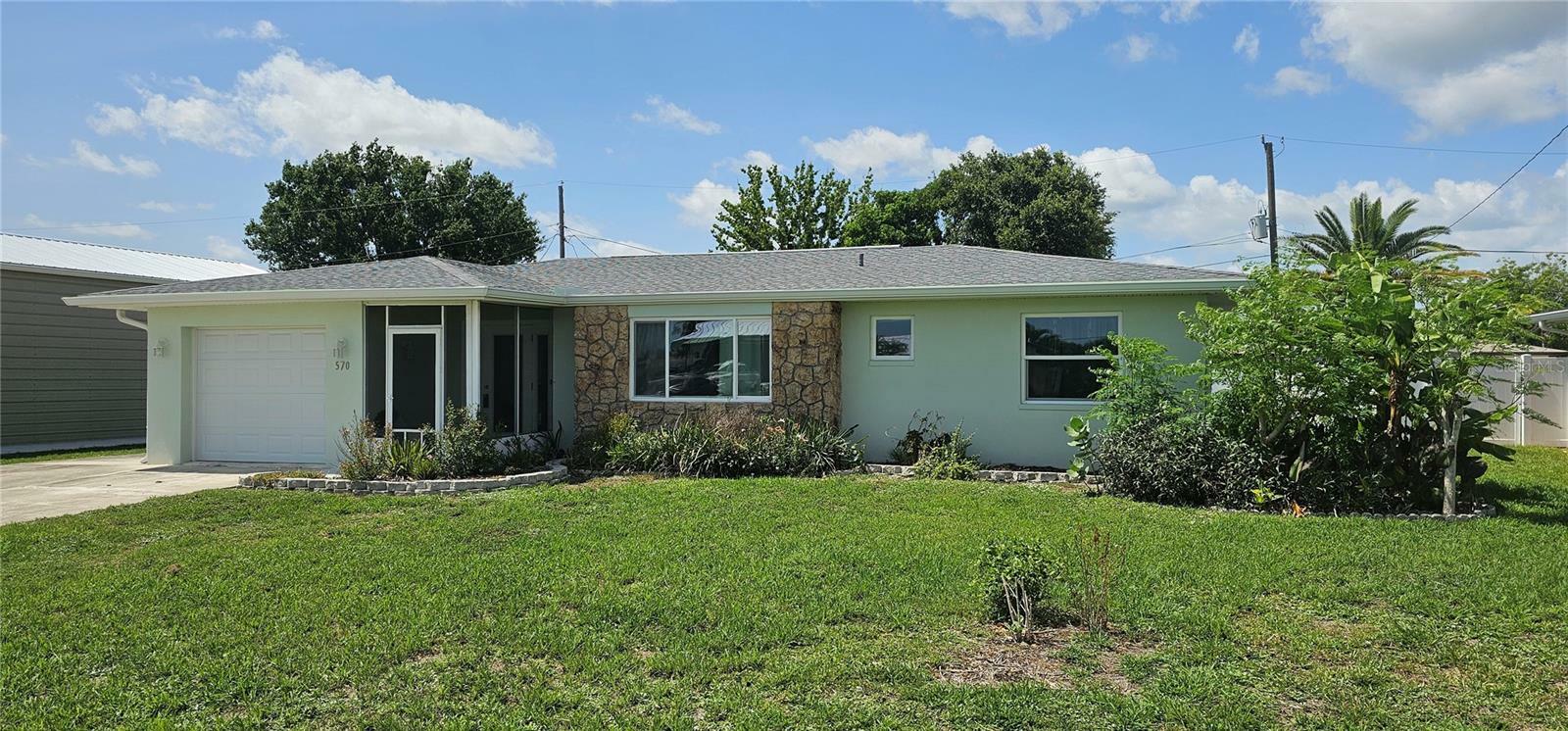Property Photo: 570 Mimosa Avenue NW FL 33952
