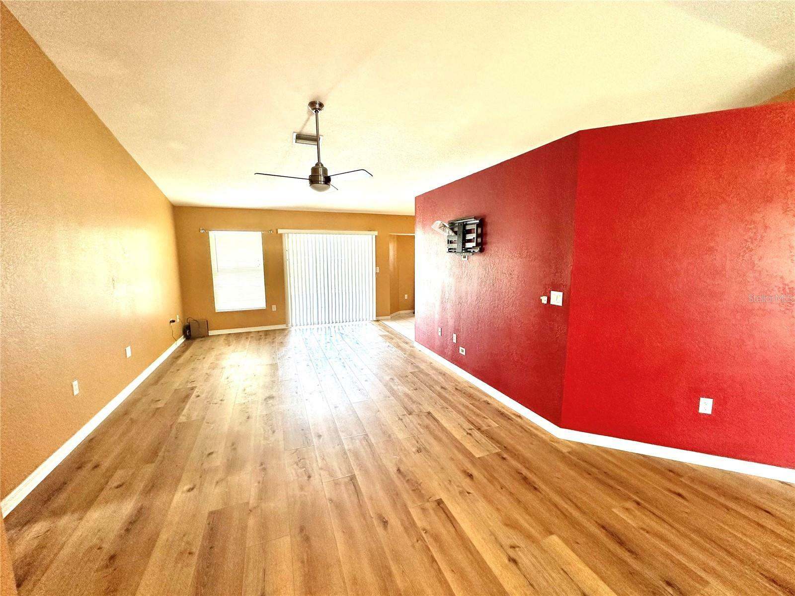 Property Photo: 16072 Galiano Court FL 33955