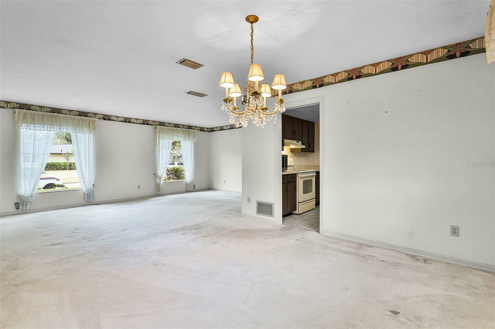Property Photo: 715 Roughbeard Road FL 32792