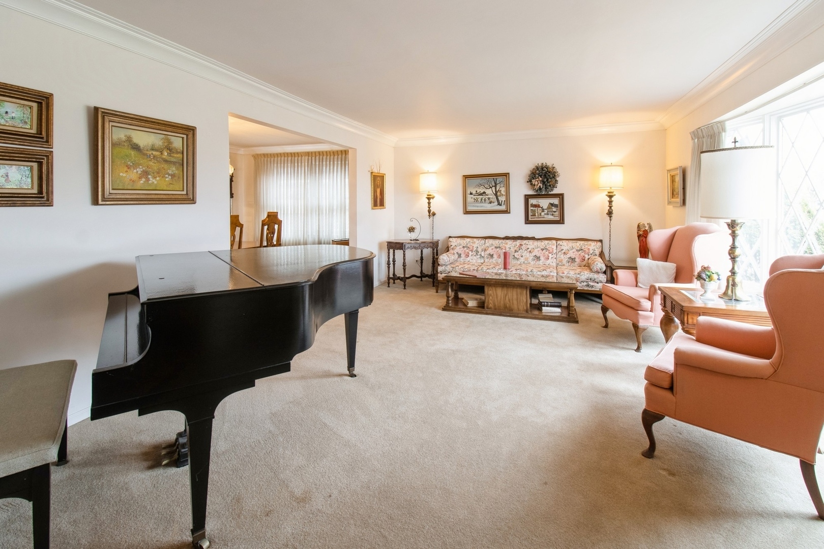 Property Photo: 2213 Westwood Drive IL 60162