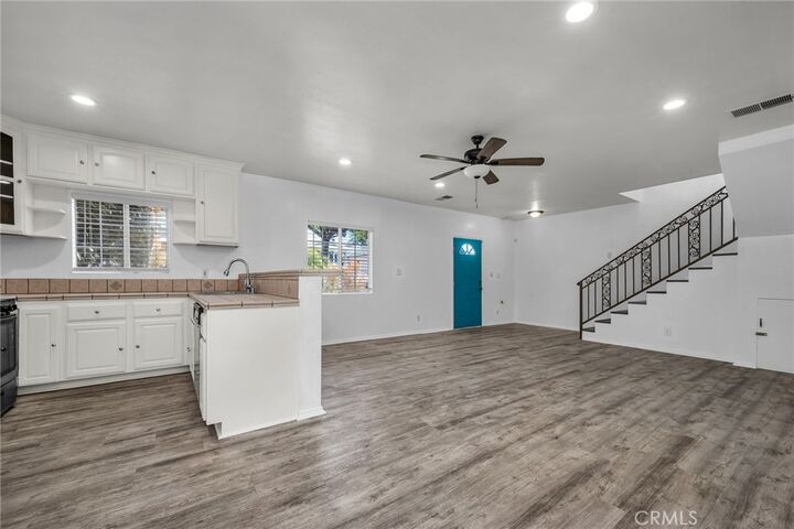 Property Photo:  543 W Santa Cruz Street W  CA 90731 