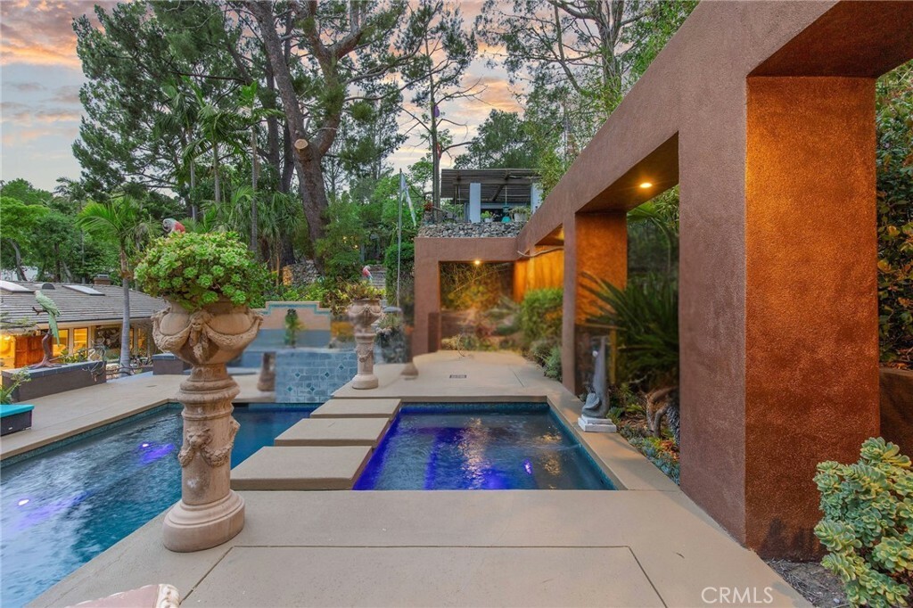 Property Photo: 9885 Deerhaven Drive CA 92705
