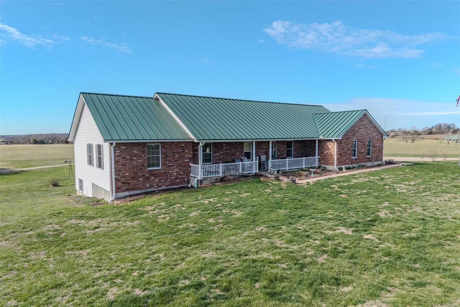 23598 Falcon Road  Lebanon MO 65536 photo
