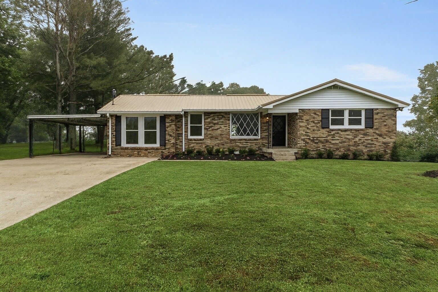 Property Photo:  1025 Goshentown Rd  TN 37075 