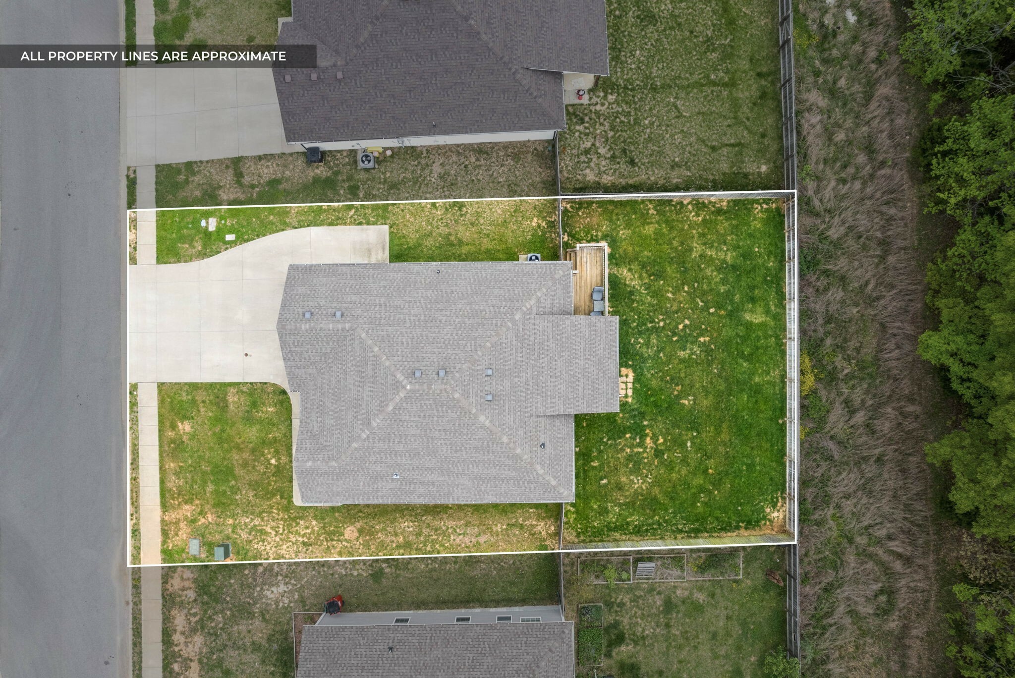 Property Photo: 757 Tidwell Dr TN 37042