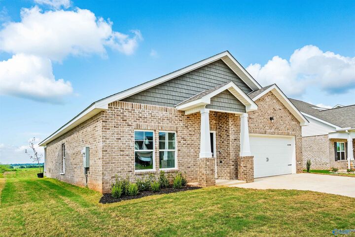 Property Photo:  284 Brier Estate Drive  AL 35759