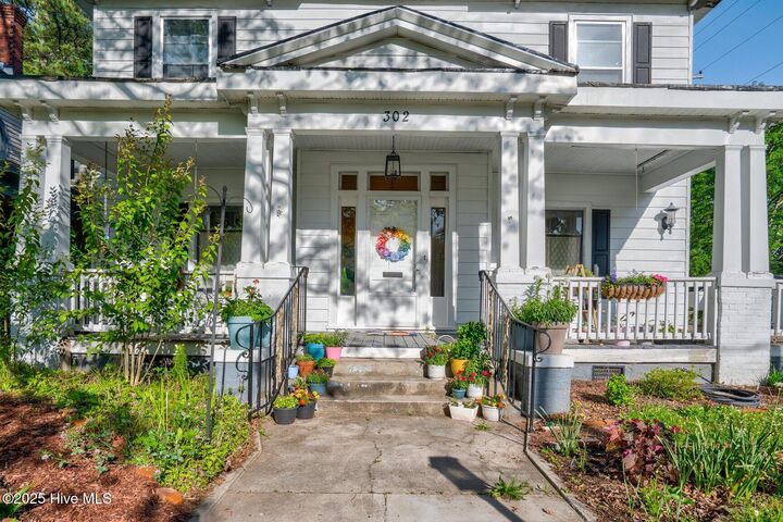 Property Photo:  302 Villa Street  NC 27804 