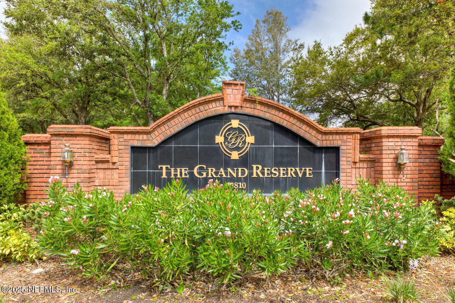 Property Photo:  13810 Sutton Park Drive N 1037  FL 32224 