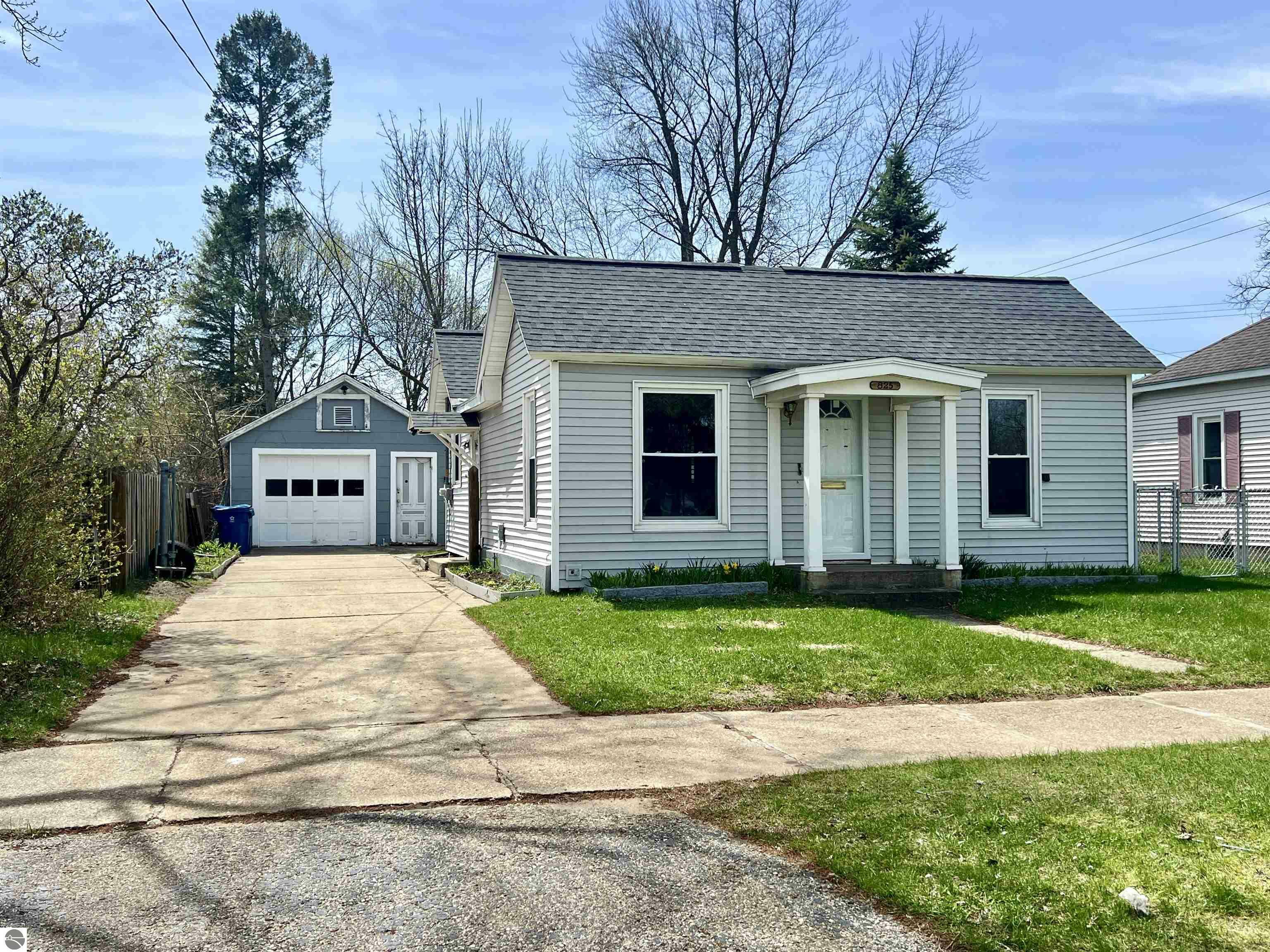 Property Photo: 825 Walnut Street MI 49601