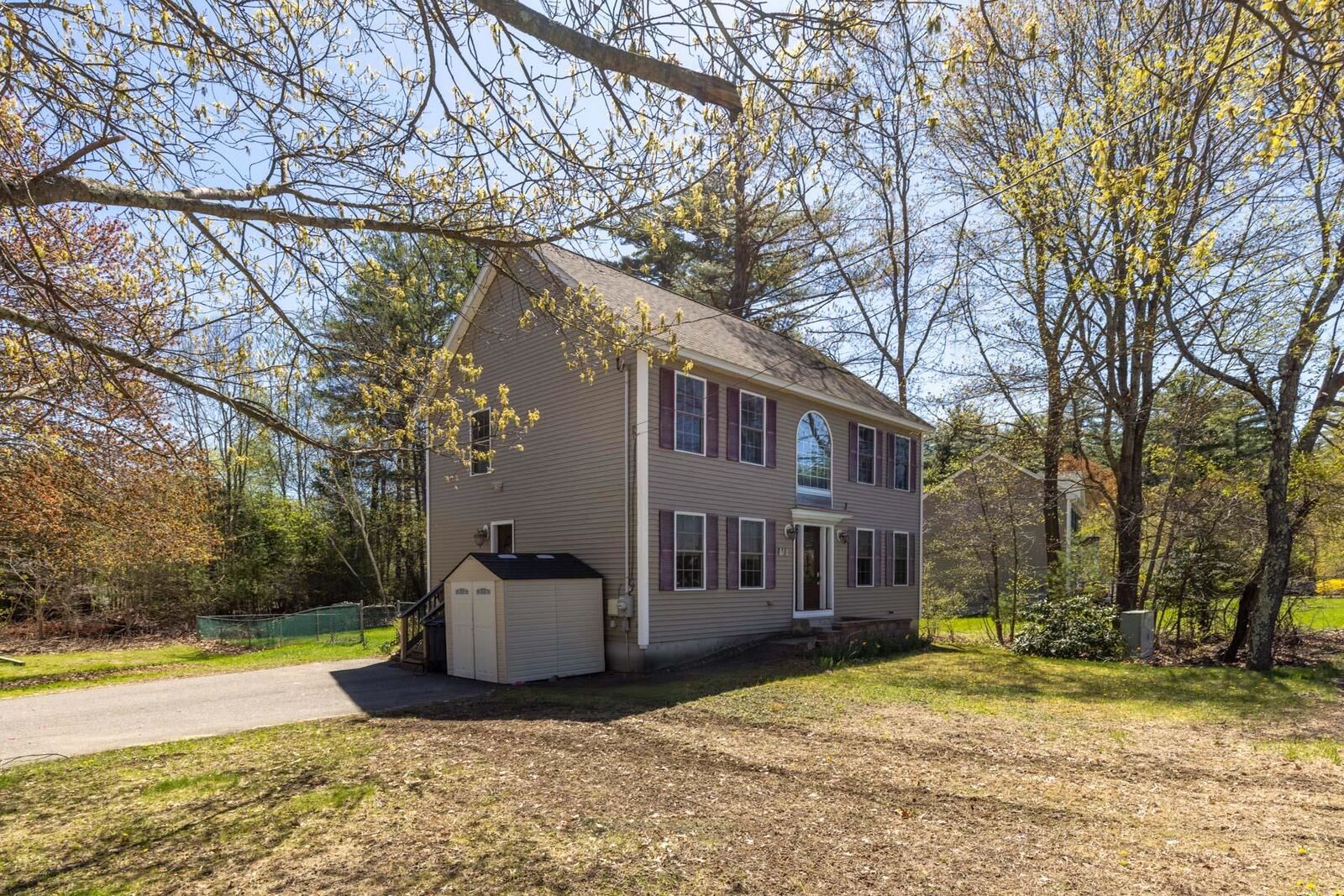 Property Photo: 136 N Main Street NH 03079