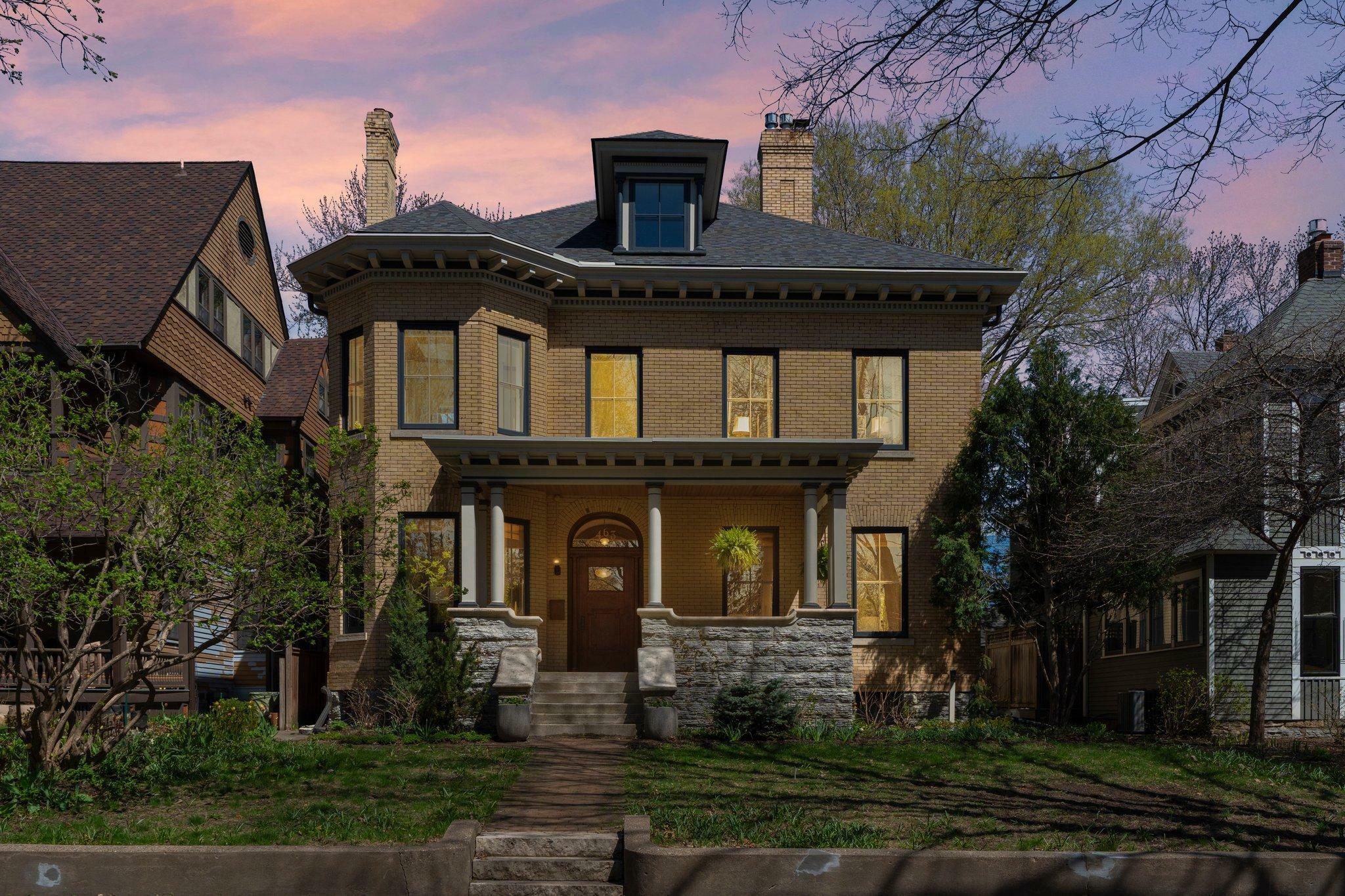 Property Photo: 463 Ashland Avenue MN 55102