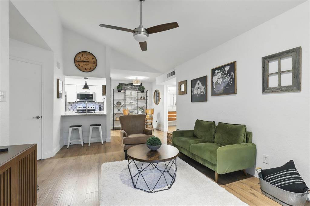 Property Photo: 3244 Donnelly Circle 1110 TX 76107