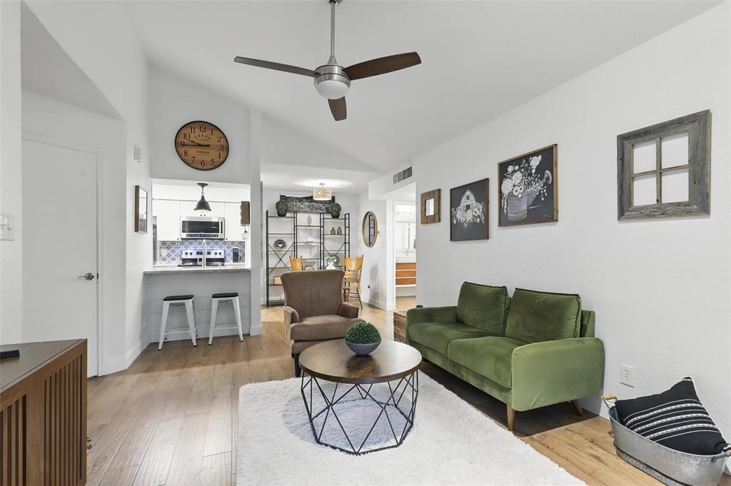 Property Photo: 3244 Donnelly Circle 1110 TX 76107