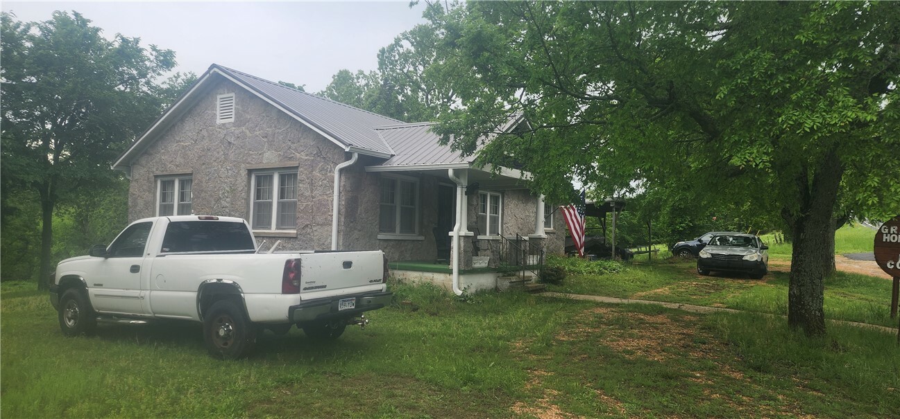 Property Photo: 18212 Hwy 7 Highway AR 72644