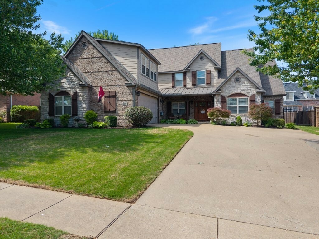 Property Photo: 6606 S Silverthorne Lane AR 72758