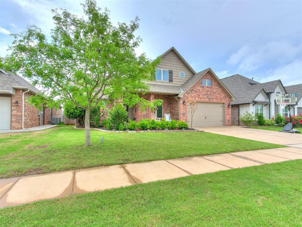 Property Photo: 2308 Bretford Way OK 73071