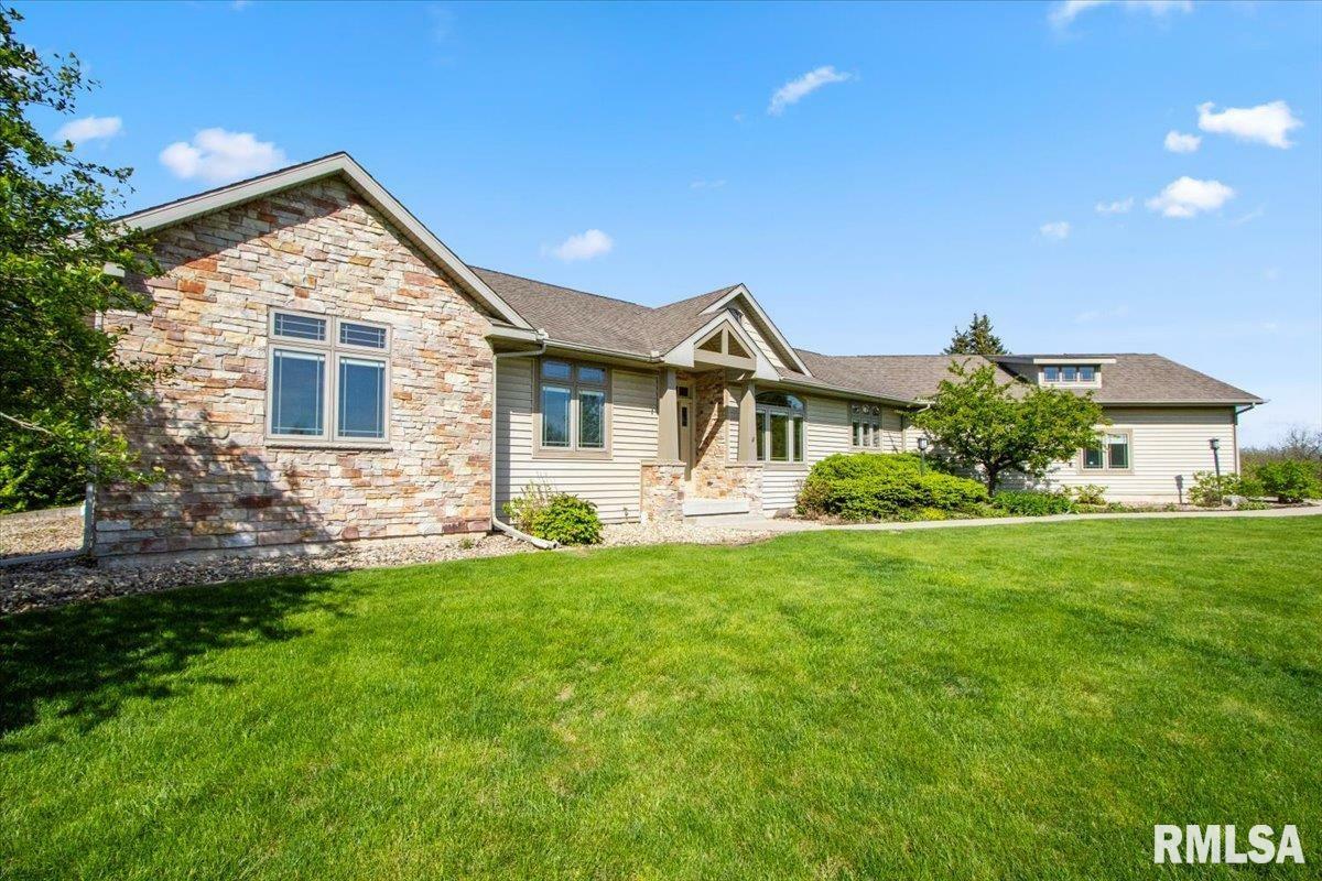 Property Photo: 2297 Deer Ridge Court IL 61725