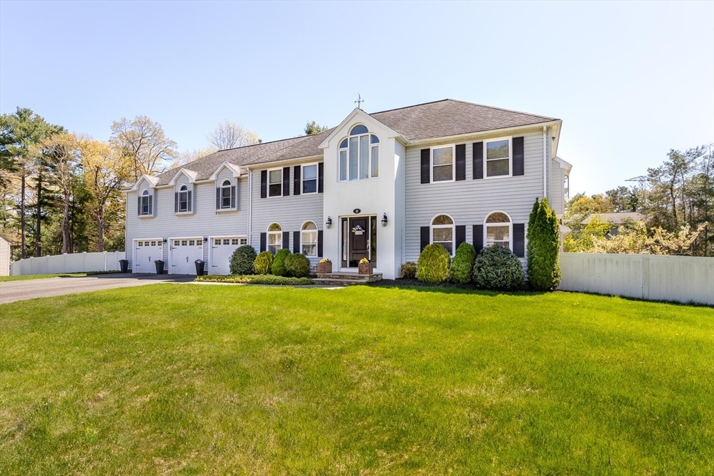 18 Darling Way  Stoughton MA 02072 photo
