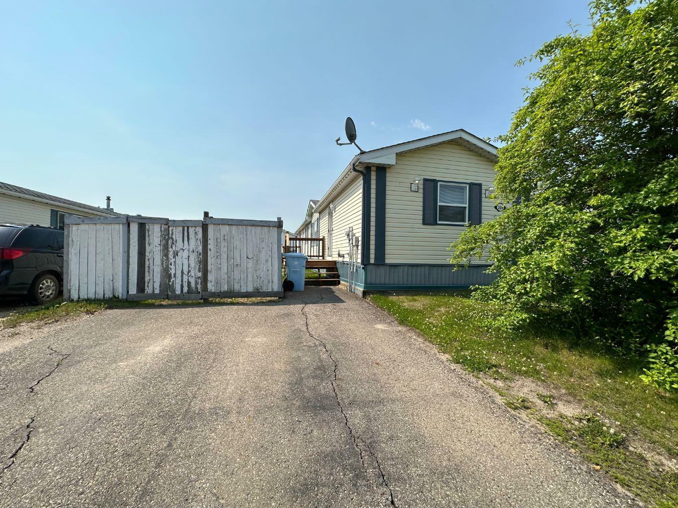 Property Photo: 109 Hoehne Street AB T9K 2K8