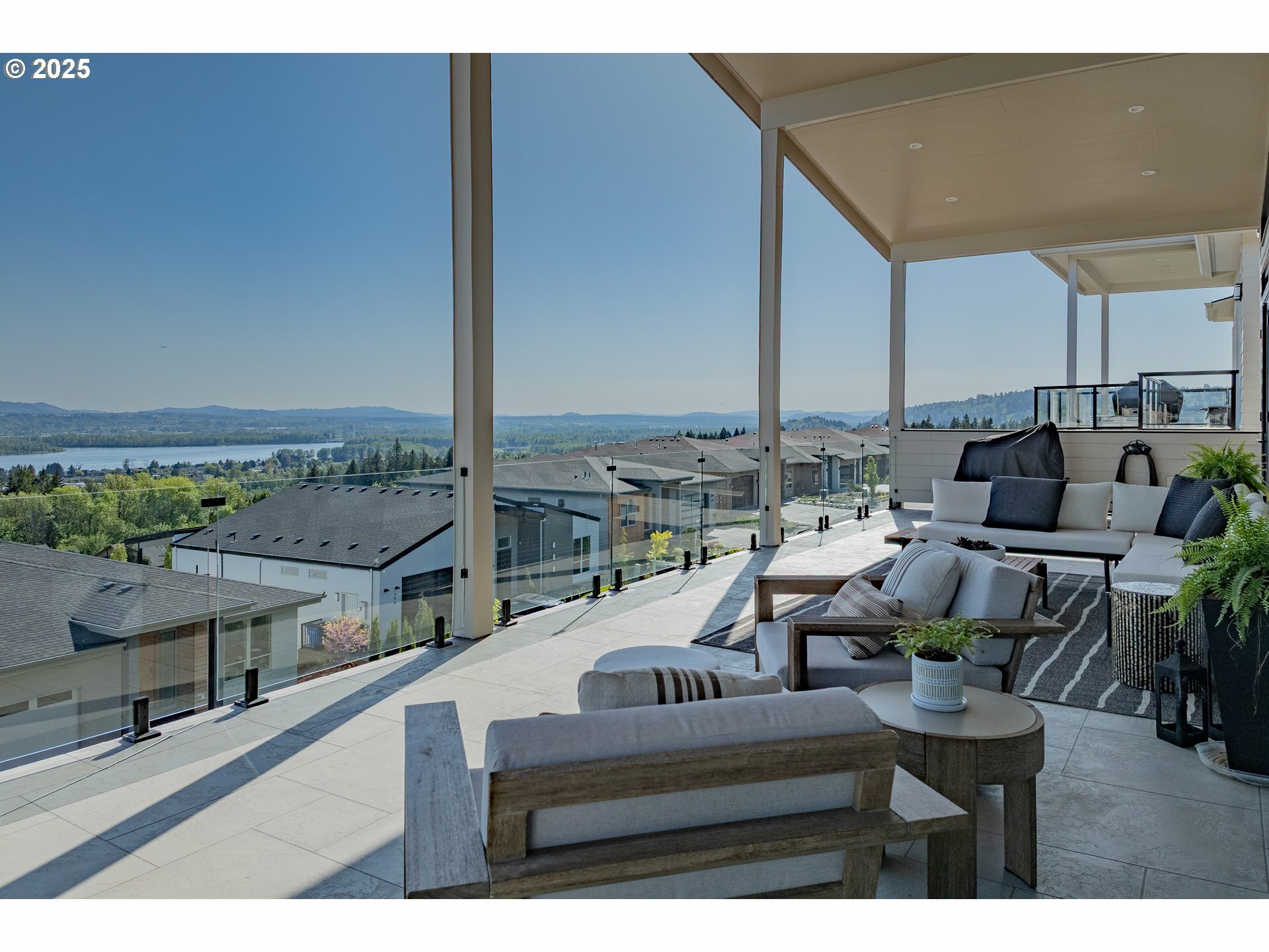 Property Photo: 295 W W St WA 98671