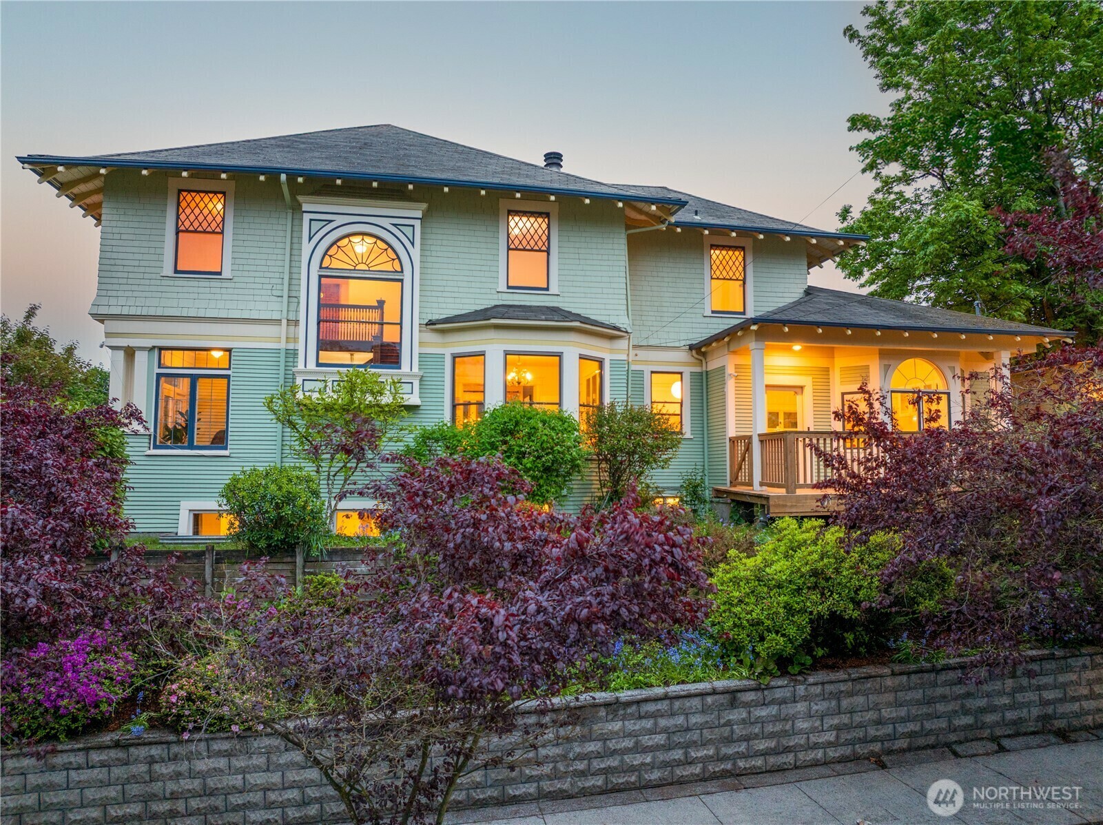 Property Photo: 1503 14th Avenue S WA 98144